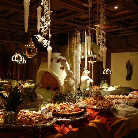 Alpen Hotel Corona Vigo di Fassa Eksteriør billede