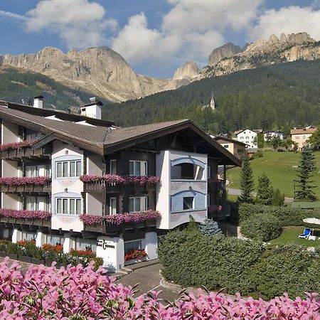 Alpen Hotel Corona Vigo di Fassa Eksteriør billede