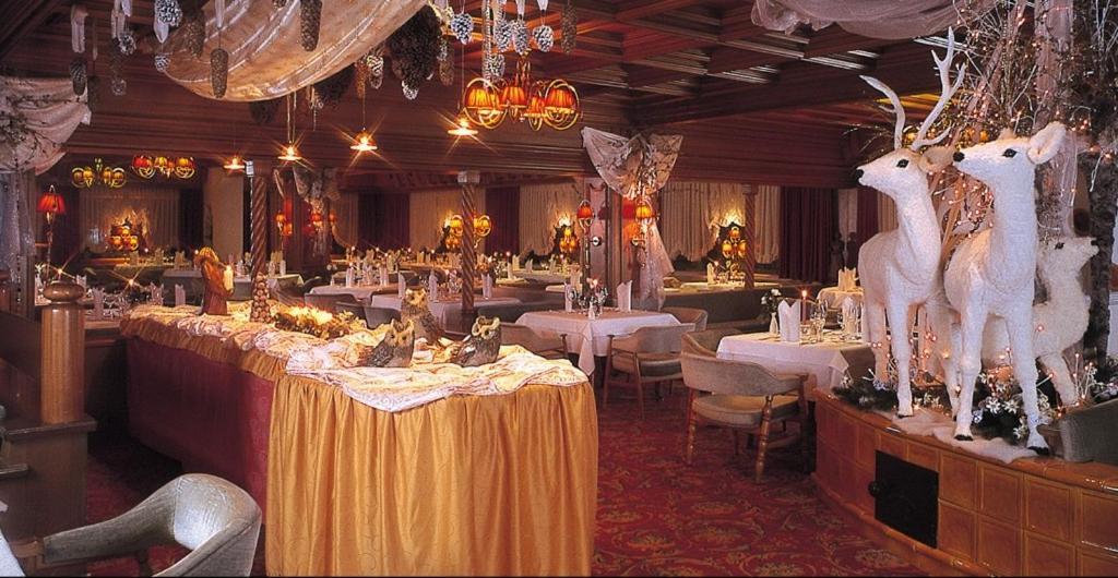 Alpen Hotel Corona Vigo di Fassa Eksteriør billede