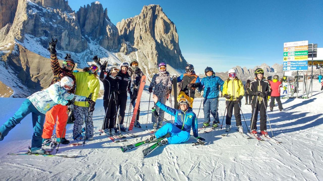 Alpen Hotel Corona Vigo di Fassa Eksteriør billede