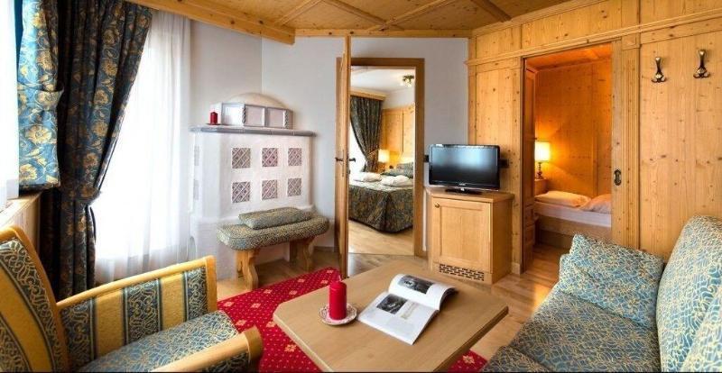 Alpen Hotel Corona Vigo di Fassa Eksteriør billede
